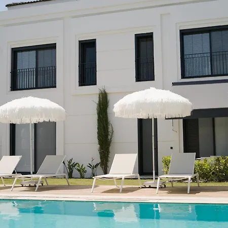 With Pool, 300 M To The In The Center Of Ilica Alloggio in famiglia