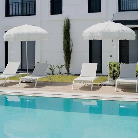 With Pool, 300 M To The In The Center Of Ilica Alloggio in famiglia